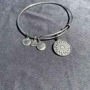 Retired Alex and Ani New Beginnings Sun Charm Bracelet Russian Silver Stackable